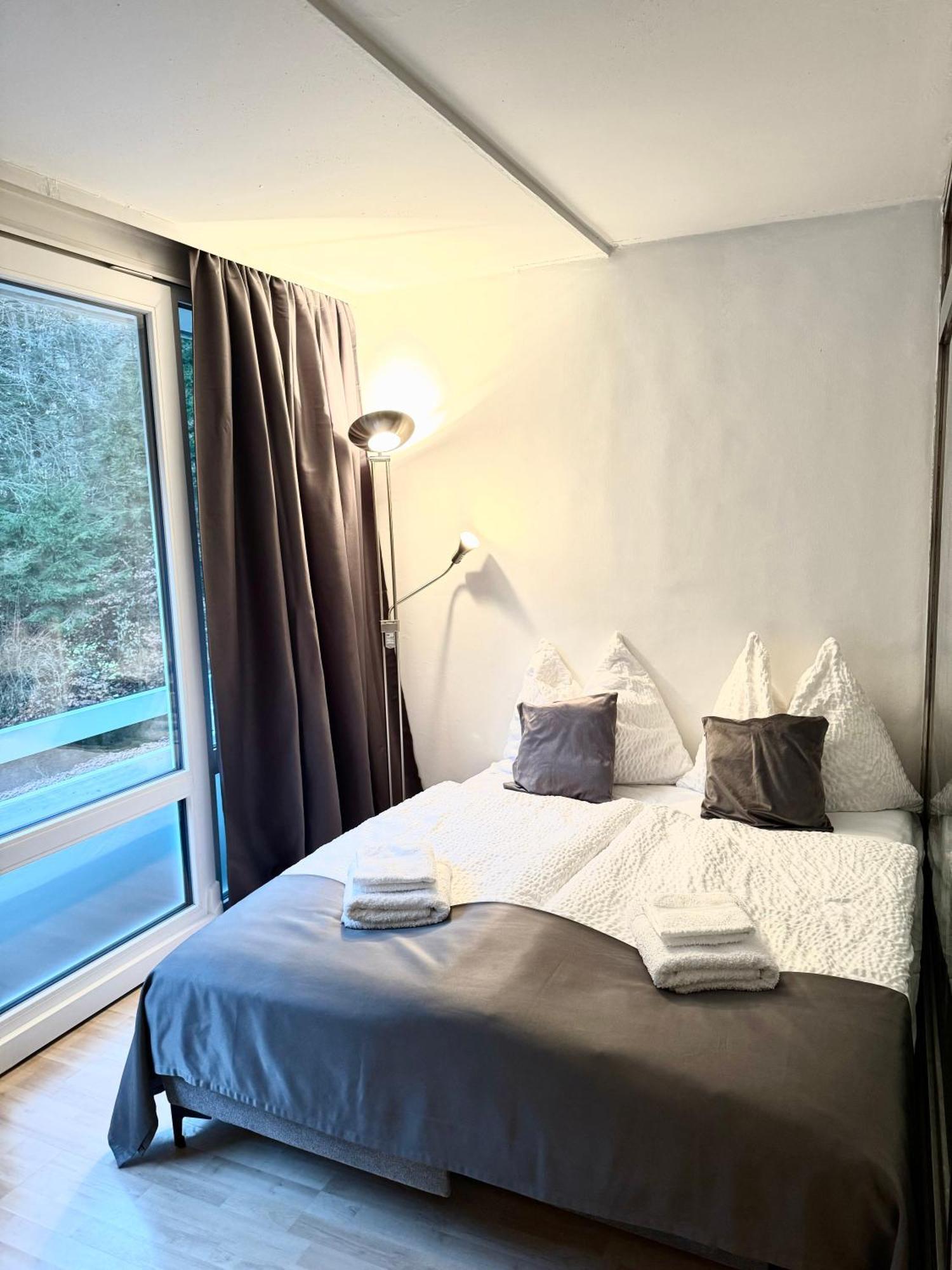 Apartment Am Ossiachersee Mit Eigenem Seezugang Landskron Exteriör bild